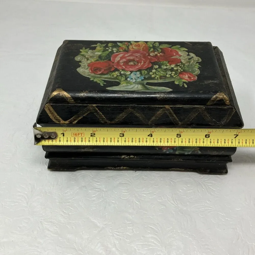 VINTAGE Rose/ Floral Decoupage Shellac Wooden Trinket Friendship Box w Lid